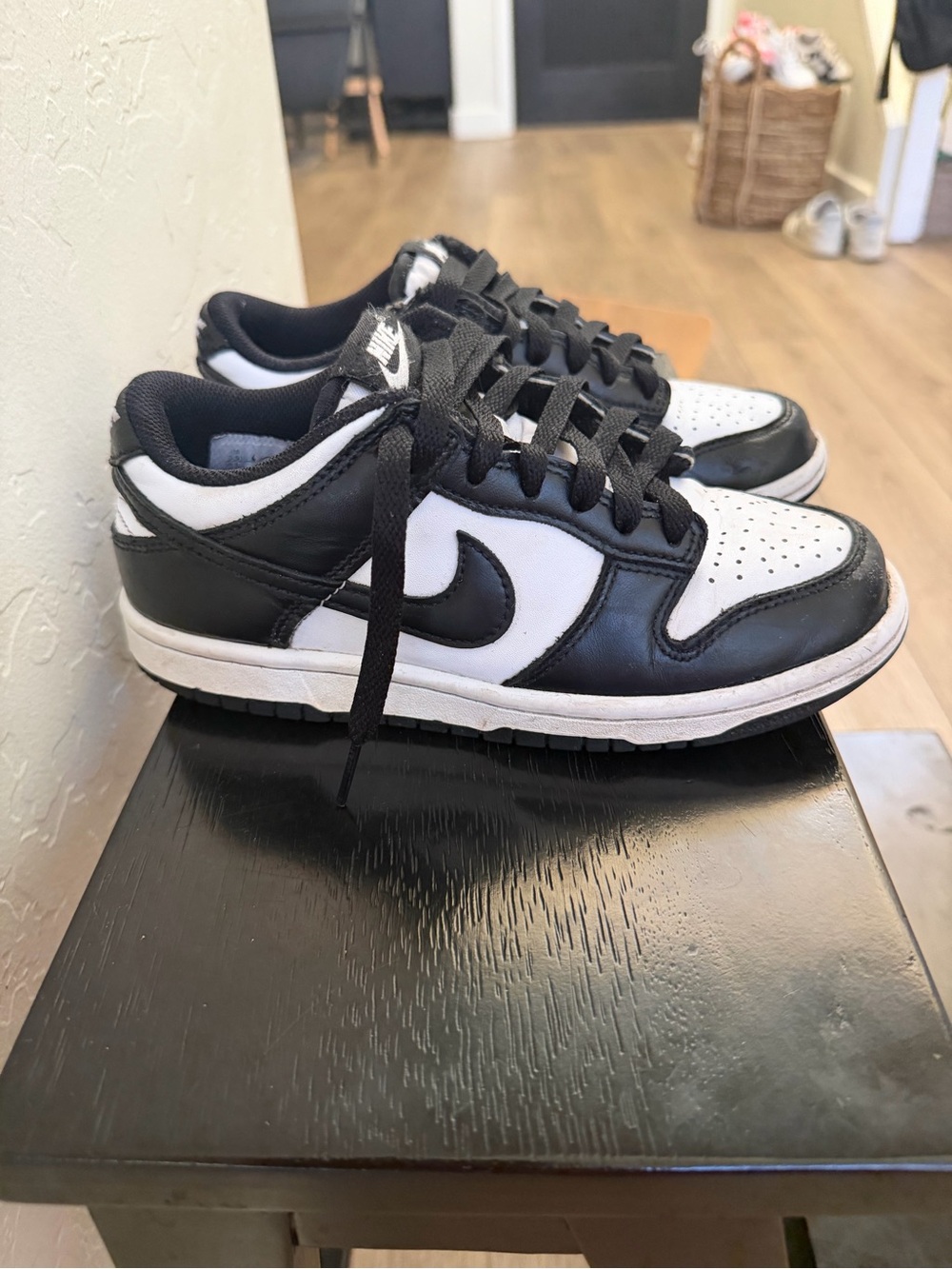 Youth Nike Low-Top Sneakers in Black and White Pandas